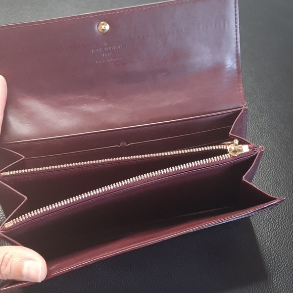 Authentic Louise Vuitton wallet - Picture 2 of 9